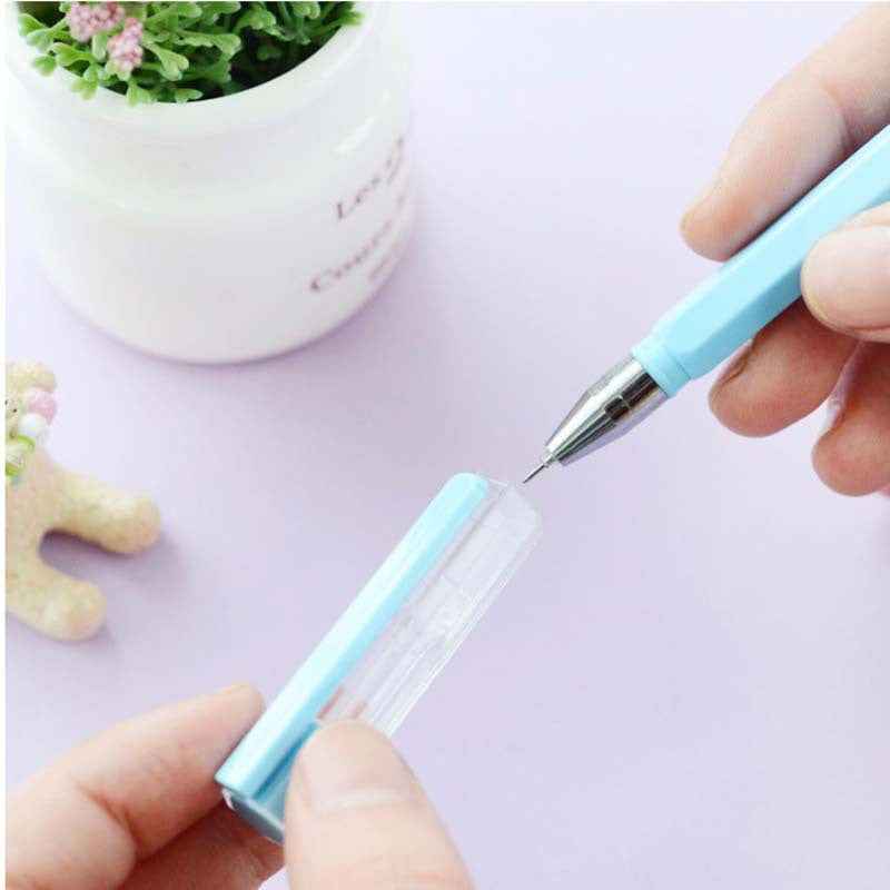 Premium carbon fiber needle-tip signature pen